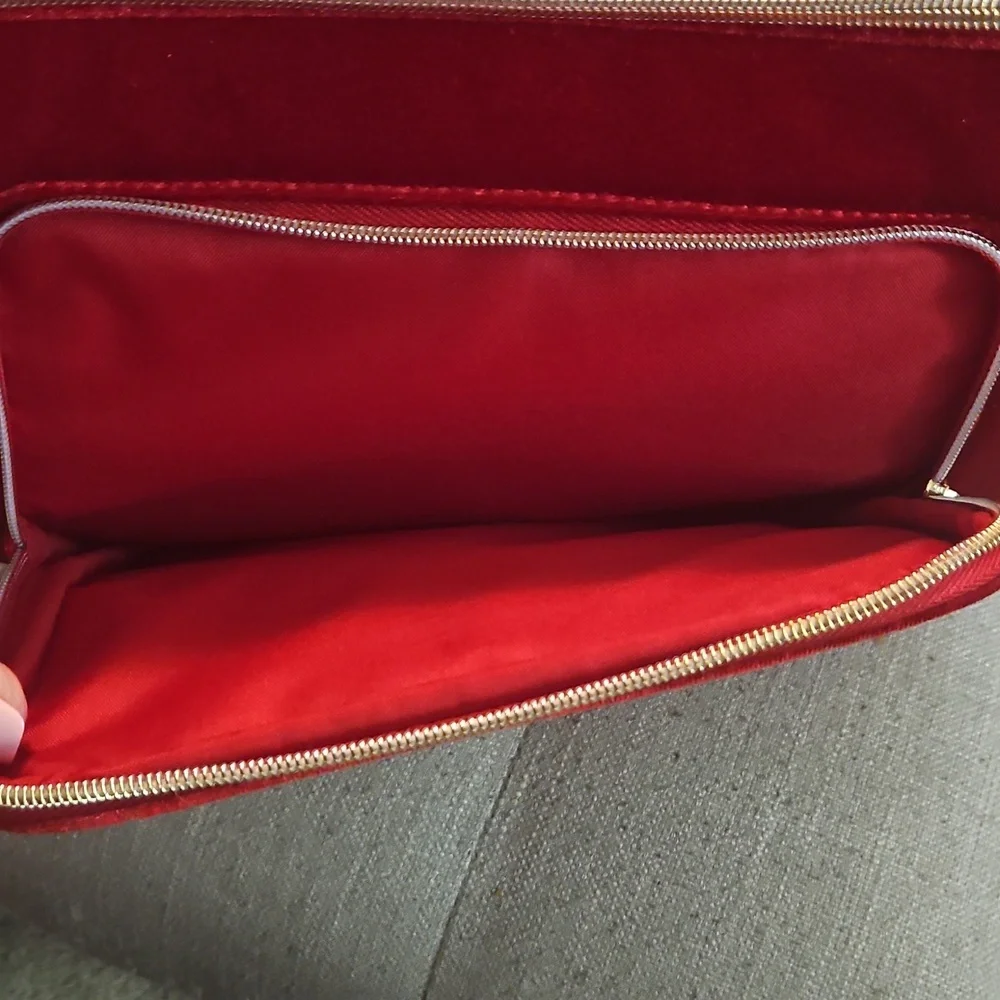 ESTEE LAUDER 2023 CHRISTMAS LIMITED EDITION MAKEUP CASE TRAVEL BAG RED VELVET
